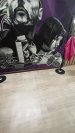 Есть люди, которые работают